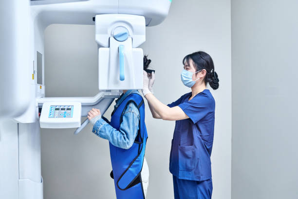Best Emergency Dental Extractions in Port Labelle, FL